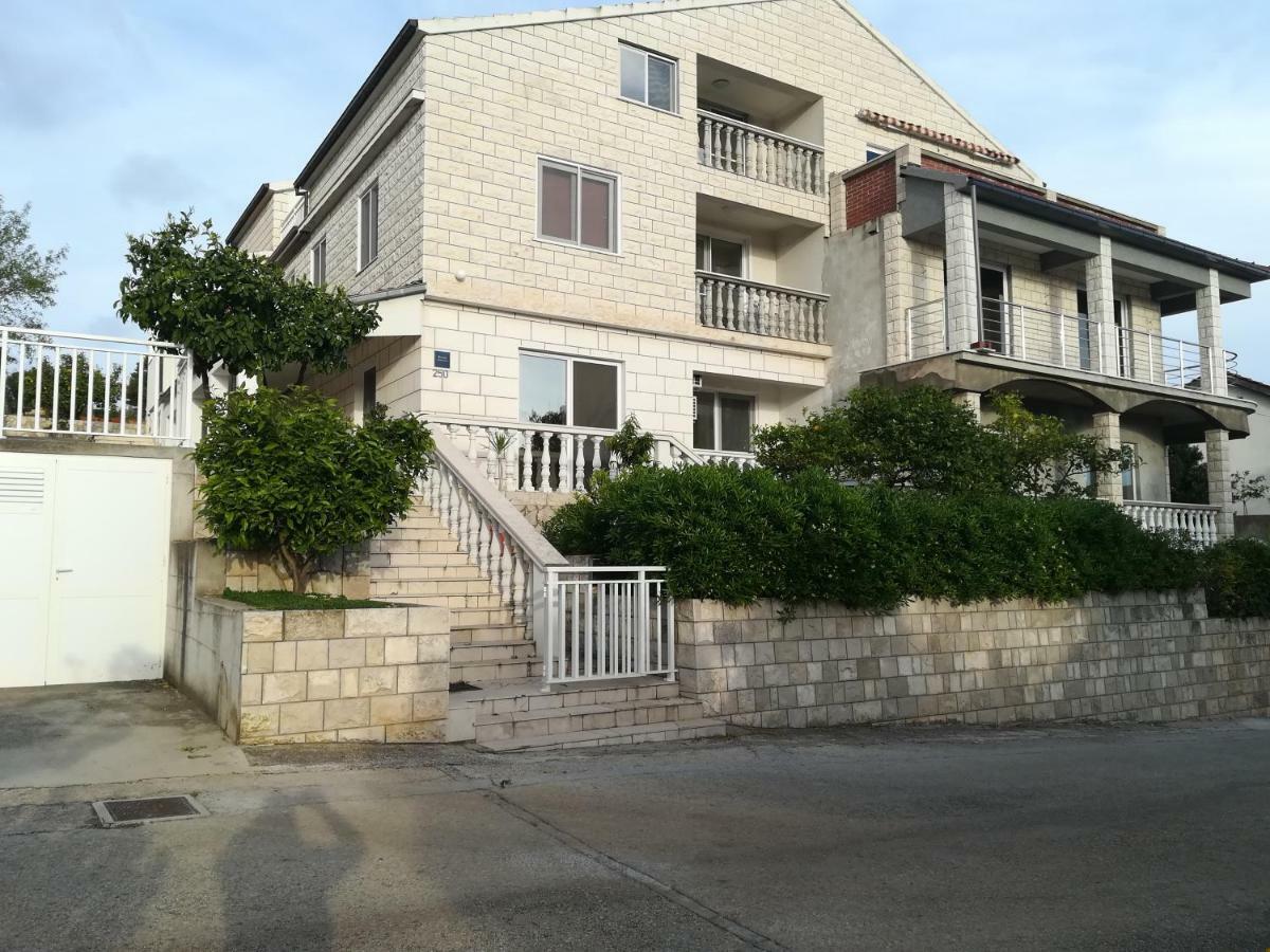 The Piano Apartment Zavalatica Exterior photo